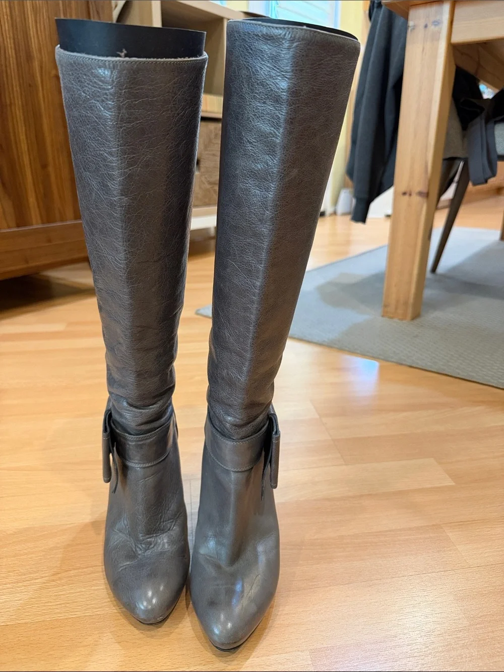 Valentino red Women's heel Tall Bow Accent Boots in grey. Used